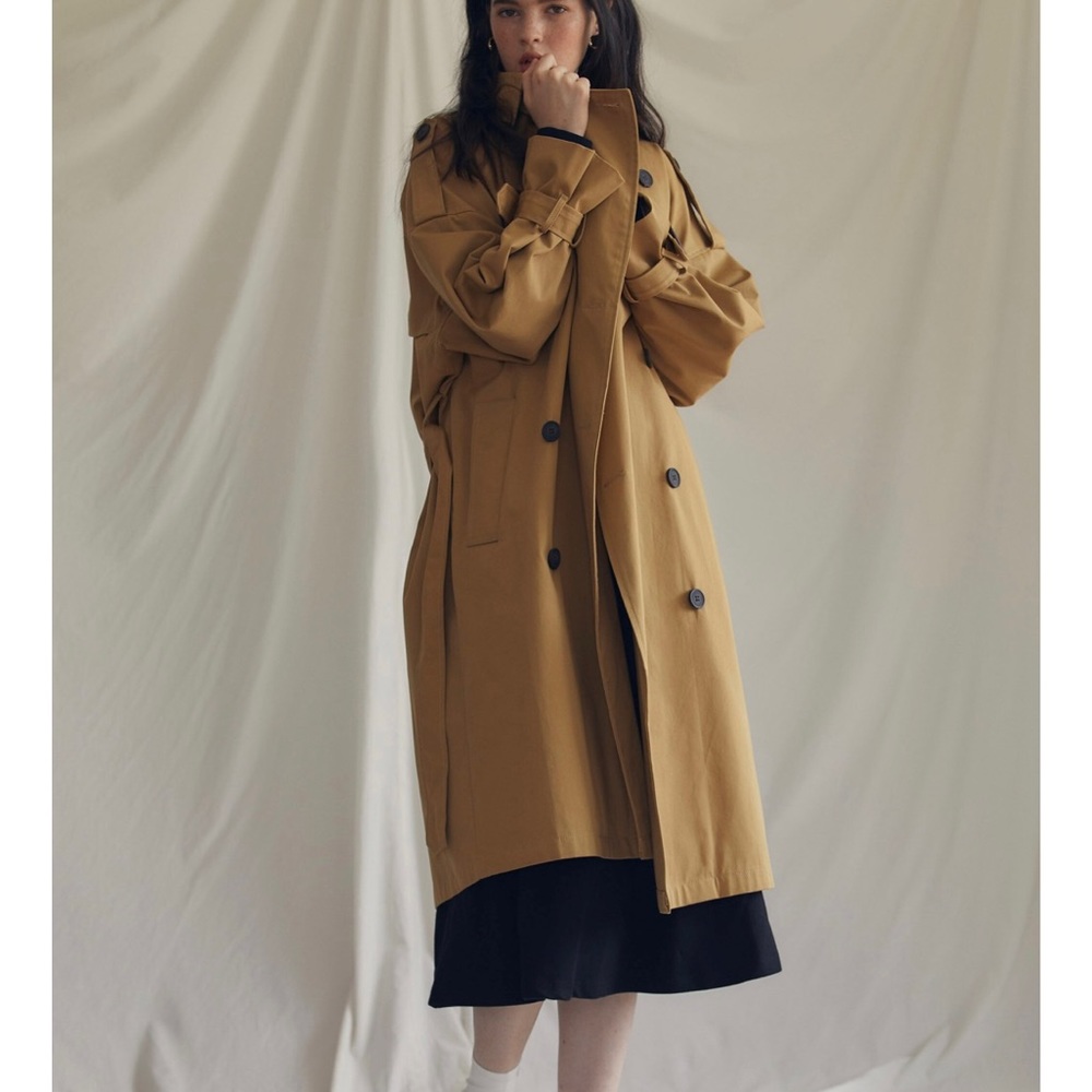 Lartigent Lp over trench coat